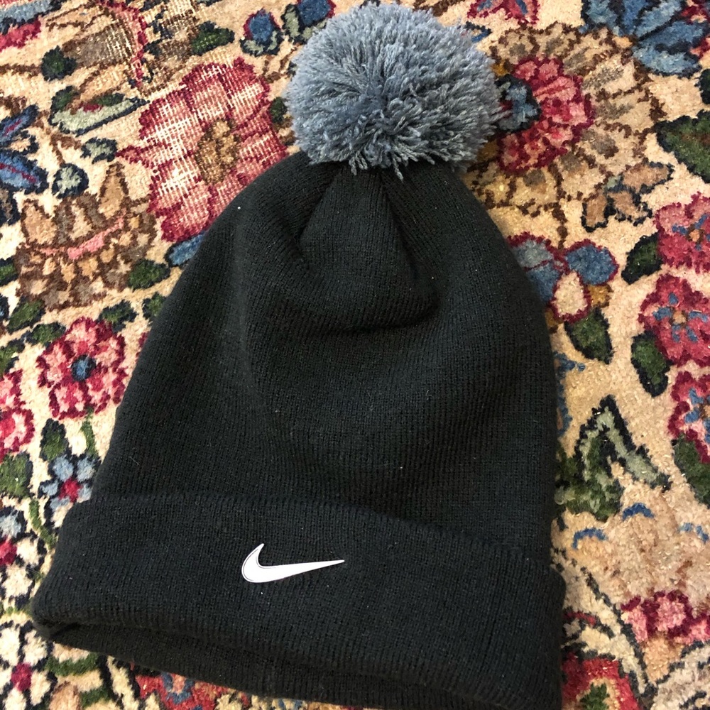 Nike kids beanie ✔️
